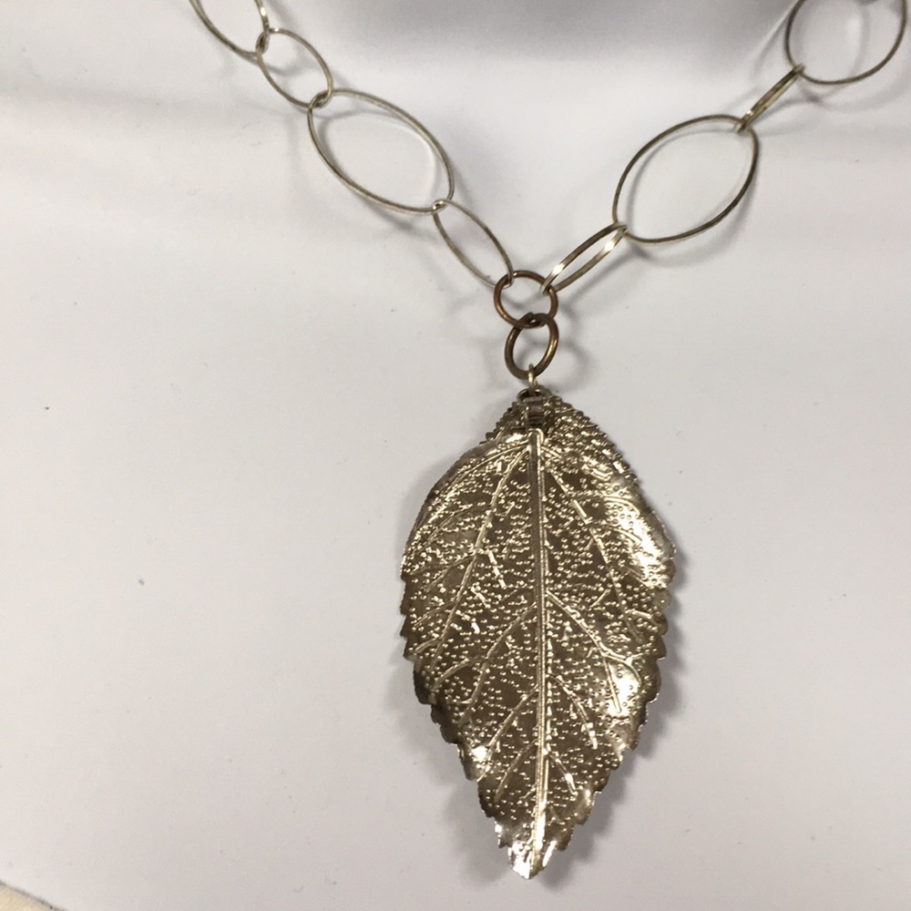 Silver leaf necklace - Picture 3 of 6